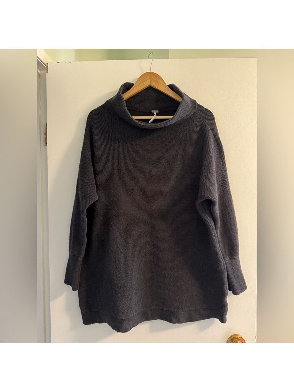 Free People Ottoman Slouchy Tunic Sweater Black Oversized XS - Picture 2 of 9